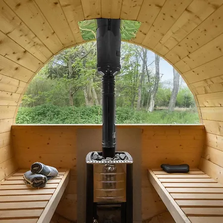 Lovely In With Sauna Vakantiehuis