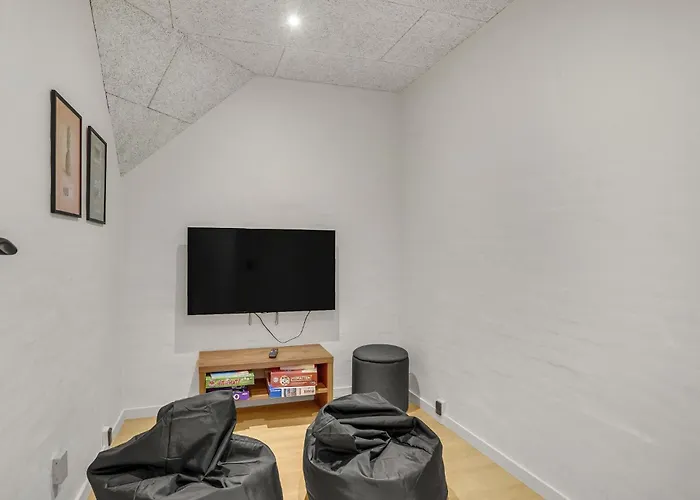 Lovely In With Sauna